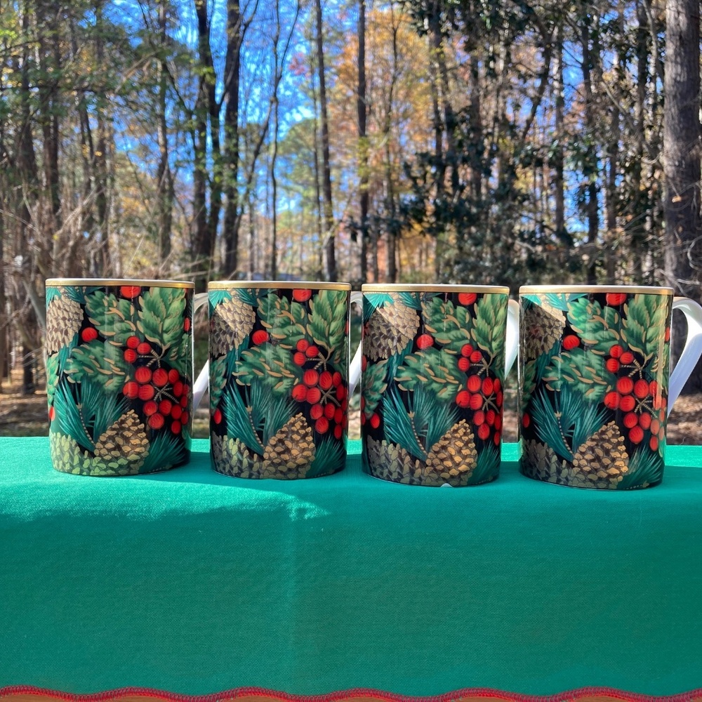 VTG Set of 4 Fitz & Floyd Bone China Holiday Pine Mugs